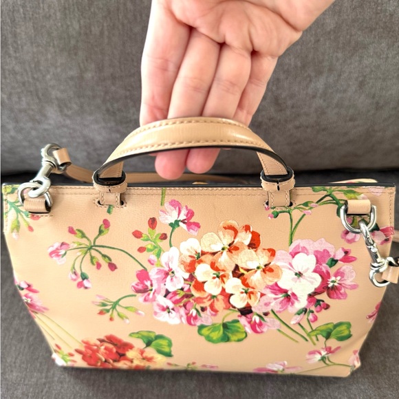 Gucci authentic top handle bag blooms pattern pink leather medium w strap - Picture 9 of 16